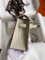 Hermes Kelly Pochette Handmade Bag In Beton Matte Alligator Leather - Image 2