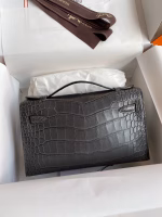 Hermes Kelly Pochette Handmade Bag In Graphite Matte Alligator Leather - Image 6