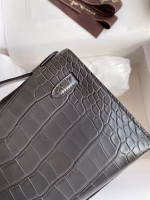 Hermes Kelly Pochette Handmade Bag In Graphite Matte Alligator Leather - Image 9
