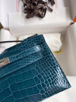 Hermes Kelly Pochette Handmade Bag In Colvert Shiny Alligator Leather - Image 8