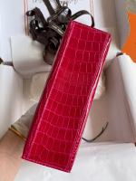 Hermes Kelly Pochette Handmade Bag In Rose Extreme Shiny Alligator Leather - Image 8