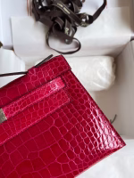 Hermes Kelly Pochette Handmade Bag In Rose Extreme Shiny Alligator Leather - Image 2
