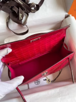 Hermes Kelly Pochette Handmade Bag In Rose Extreme Shiny Alligator Leather - Image 5