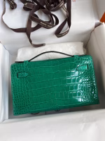 Hermes Kelly Pochette Handmade Bag In Vert Emerald Shiny Alligator Leather - Image 9