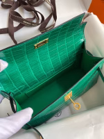 Hermes Kelly Pochette Handmade Bag In Vert Emerald Shiny Alligator Leather - Image 6
