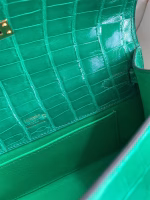 Hermes Kelly Pochette Handmade Bag In Vert Emerald Shiny Alligator Leather - Image 8