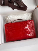 Hermes Kelly Pochette Handmade Bag In Red Shiny Alligator Leather - Image 8