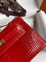 Hermes Kelly Pochette Handmade Bag In Red Shiny Alligator Leather - Image 7