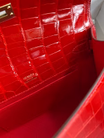 Hermes Kelly Pochette Handmade Bag In Red Shiny Alligator Leather - Image 6
