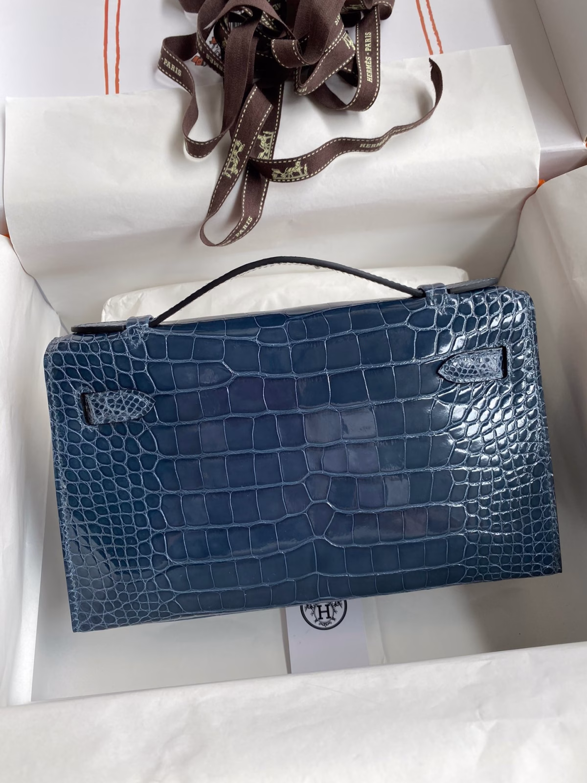 Hermes Kelly Pochette Handmade Bag In Vert Bosphore Shiny Alligator Leather - Image 6