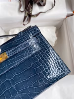 Hermes Kelly Pochette Handmade Bag In Vert Bosphore Shiny Alligator Leather - Image 8