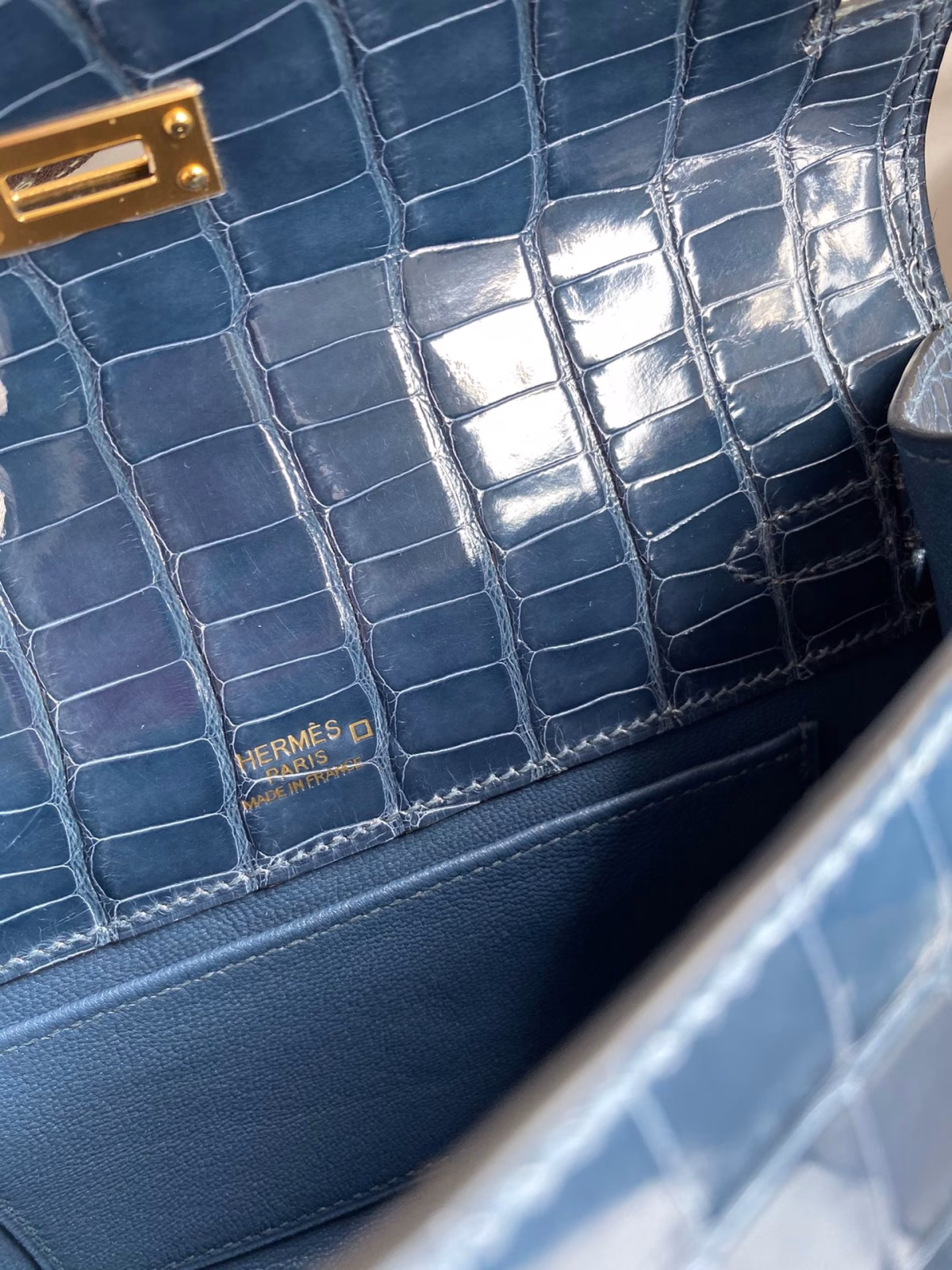 Hermes Kelly Pochette Handmade Bag In Vert Bosphore Shiny Alligator Leather - Image 5