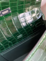 Hermes Kelly Pochette Handmade Bag In Vert Fonce Shiny Alligator Leather - Image 5