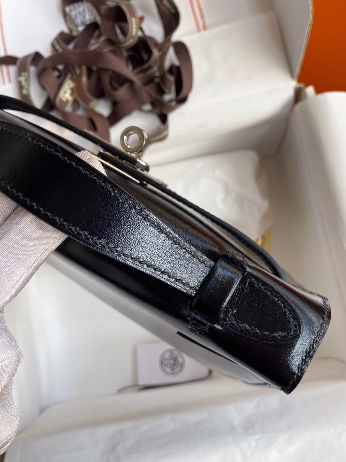 Hermes Kelly Pochette Handmade Bag In Black Box Calfskin - Image 2
