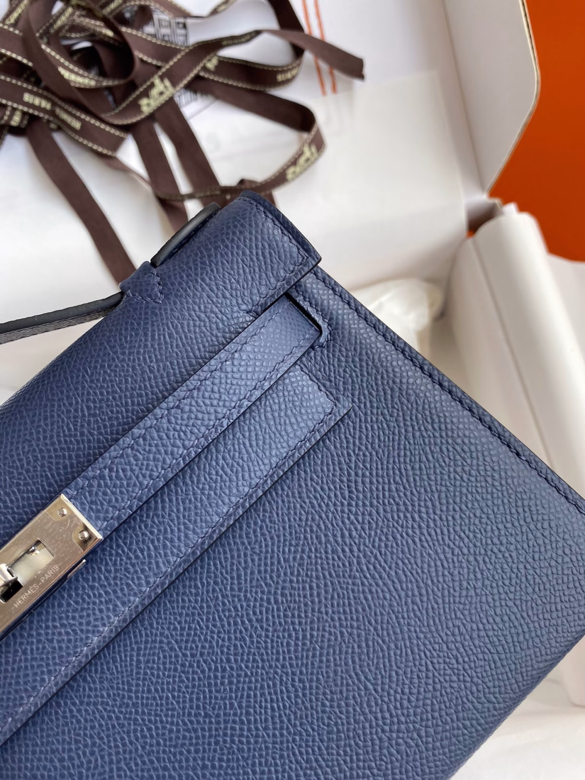 Hermes Kelly Pochette Handmade Bag In Blue Saphir Epsom Calfskin - Image 8