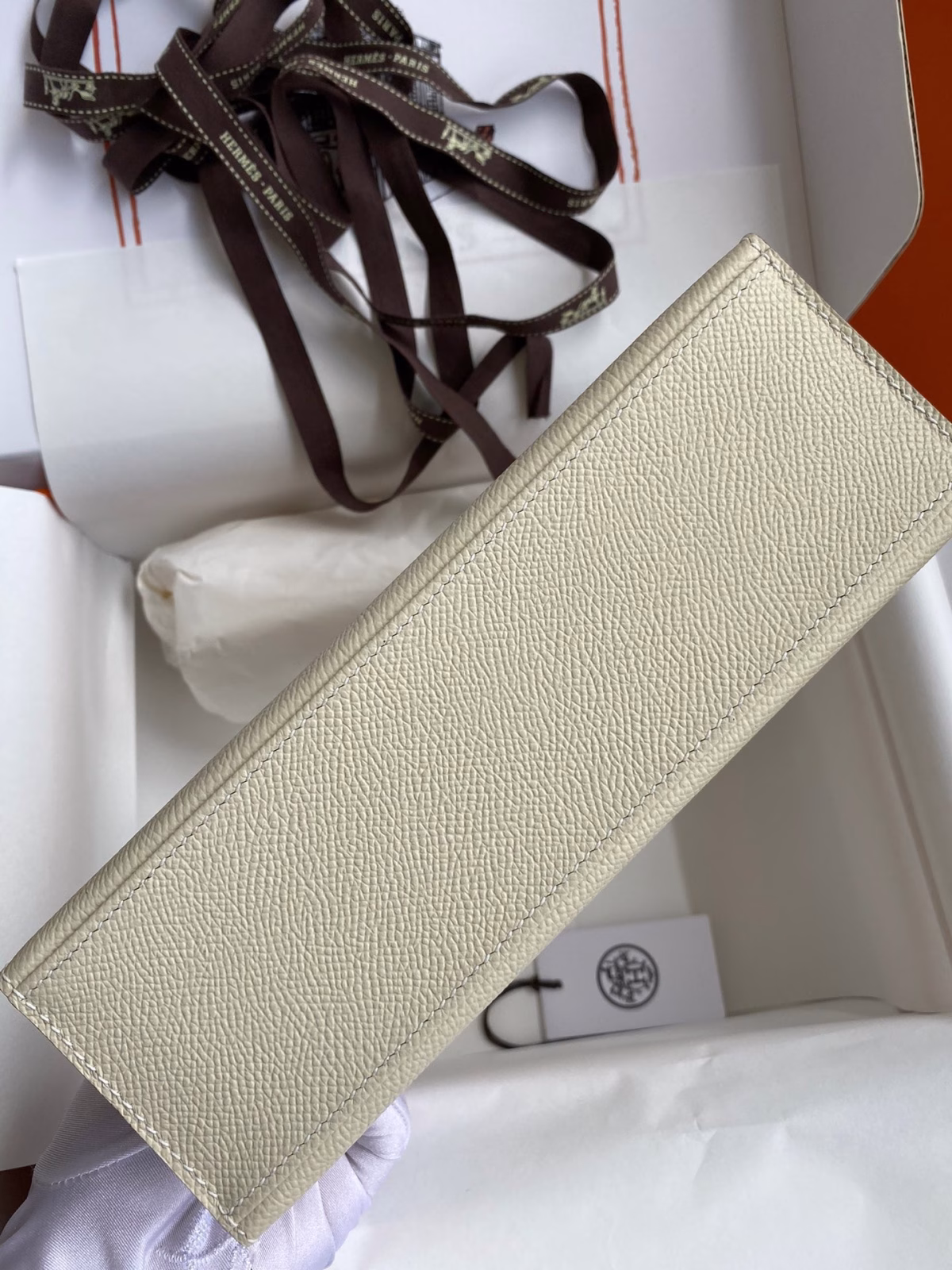 Hermes Kelly Pochette Handmade Bag In Craie Epsom Calfskin - Image 7