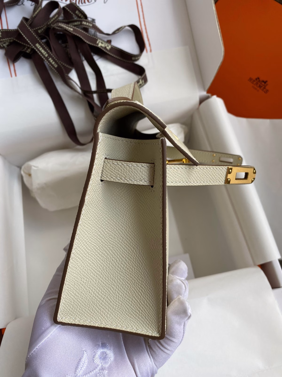 Hermes Kelly Pochette Handmade Bag In Craie Epsom Calfskin - Image 4
