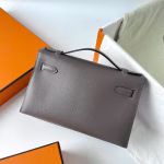 Hermes Kelly Pochette Handmade Bag In Etain Epsom Calfskin - Image 3