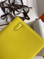 Hermes Kelly Pochette Handmade Bag In Lime Epsom Calfskin - Image 9