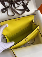 Hermes Kelly Pochette Handmade Bag In Lime Epsom Calfskin - Image 4