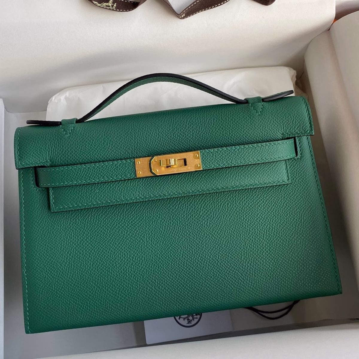 Hermes Kelly Pochette Handmade Bag In Malachite Epsom Calfskin - Image 1