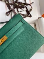 Hermes Kelly Pochette Handmade Bag In Malachite Epsom Calfskin - Image 8