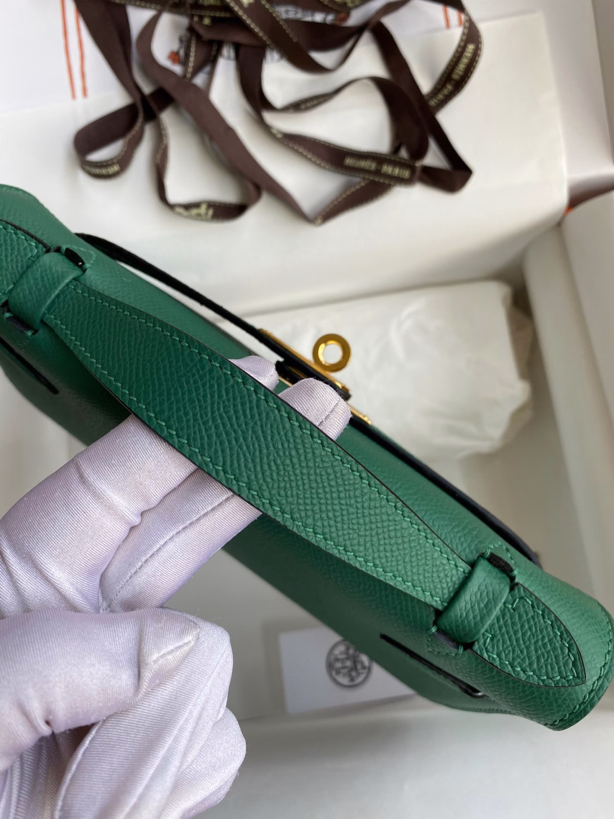 Hermes Kelly Pochette Handmade Bag In Malachite Epsom Calfskin - Image 2