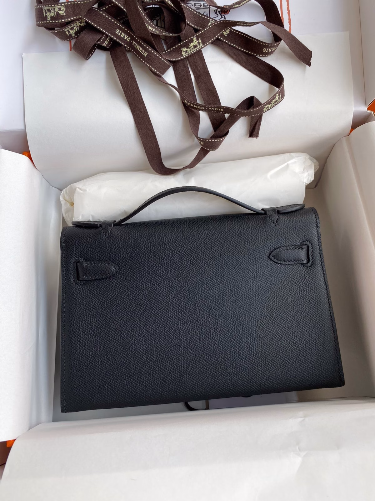 Hermes Kelly Pochette Handmade Bag In Black Epsom Calfskin - Image 6