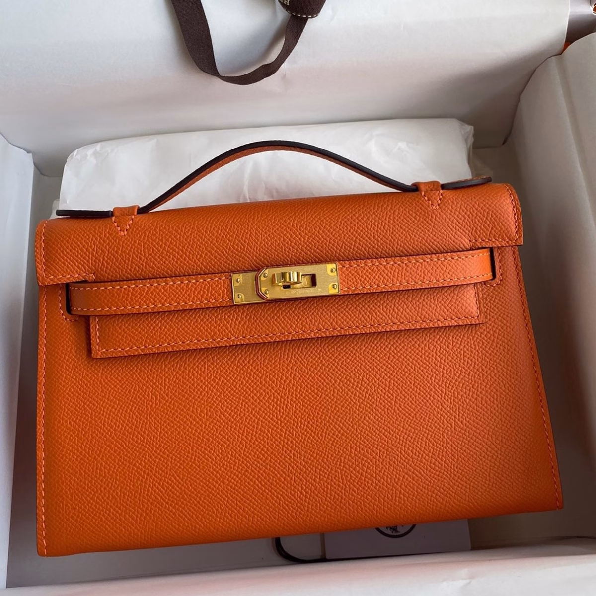 Hermes Kelly Pochette Handmade Bag In Orange Epsom Calfskin - Image 1