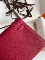 Hermes Kelly Pochette Handmade Bag In Ruby Epsom Calfskin - Image 2