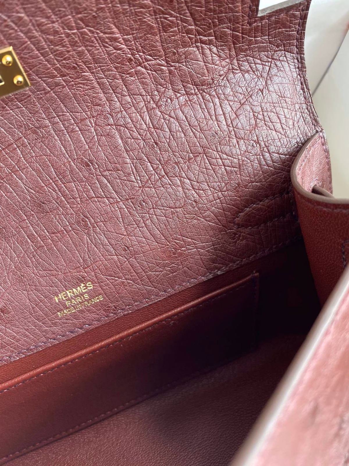 Hermes Kelly Pochette Handmade Bag In Bordeaux Ostrich Leather - Image 5