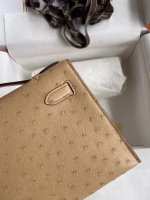 Hermes Kelly Pochette Handmade Bag In Chai Ostrich Leather - Image 9
