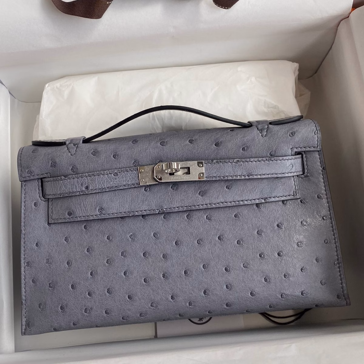 Hermes Kelly Pochette Handmade Bag In Gris Agate Ostrich Leather - Image 1