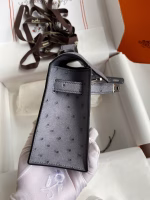 Hermes Kelly Pochette Handmade Bag In Gris Agate Ostrich Leather - Image 3