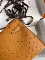 Hermes Kelly Pochette Handmade Bag In Sesame Ostrich Leather - Image 2