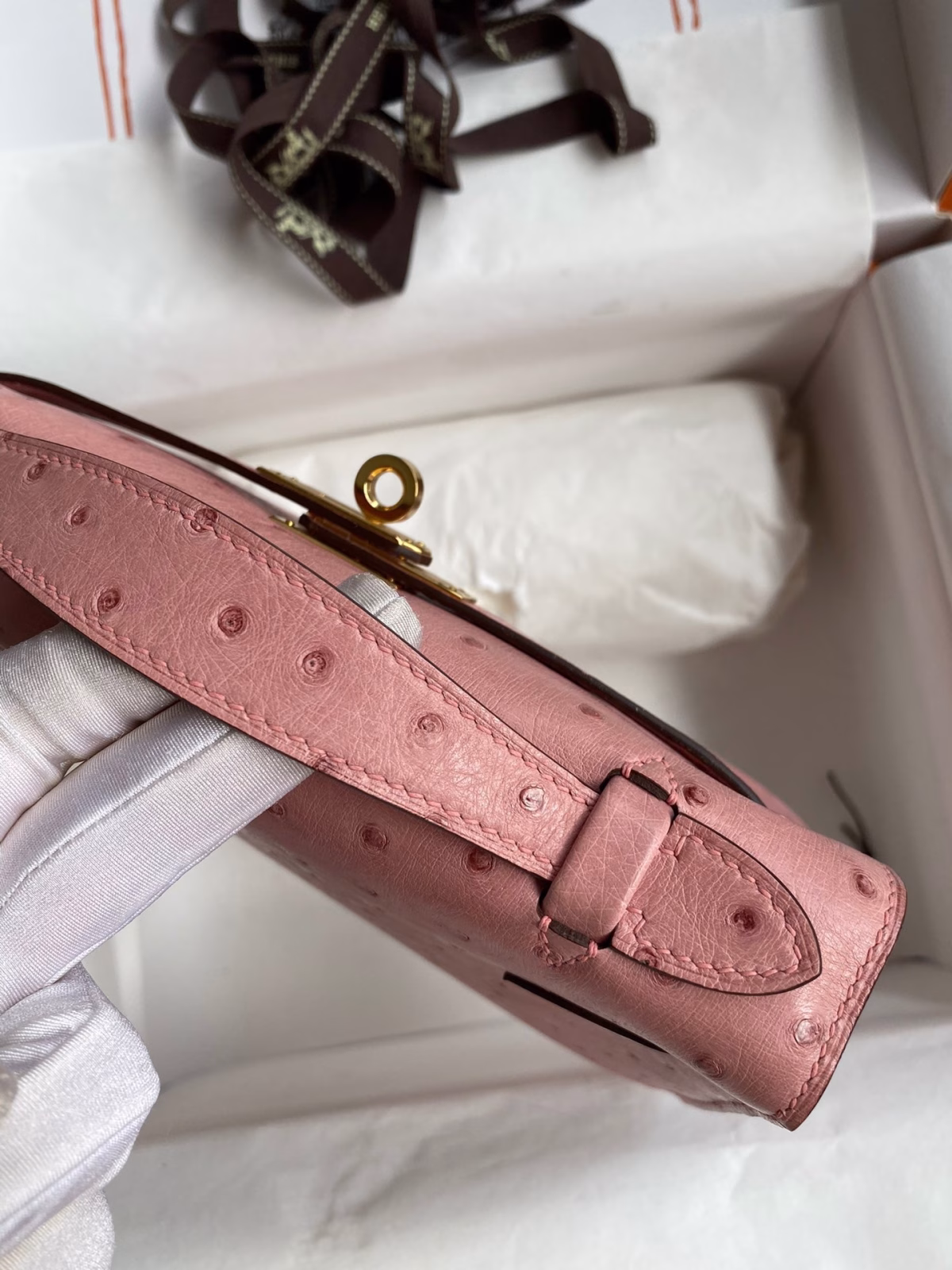 Hermes Kelly Pochette Handmade Bag In Terre Cuite Ostrich Leather - Image 9
