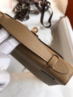 Hermes Kelly Pochette Handmade Bag In Biscuit Swift Calfskin - Image 2