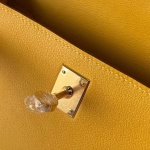 Hermes Kelly Pochette Handmade Bag In Jaune Ambre Swift Calfskin - Image 4