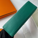 Hermes Kelly Pochette Handmade Bag In Malachite Swift Calfskin - Image 5