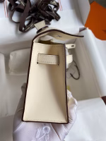 Hermes Kelly Pochette Handmade Bag In Nata Swift Calfskin - Image 3