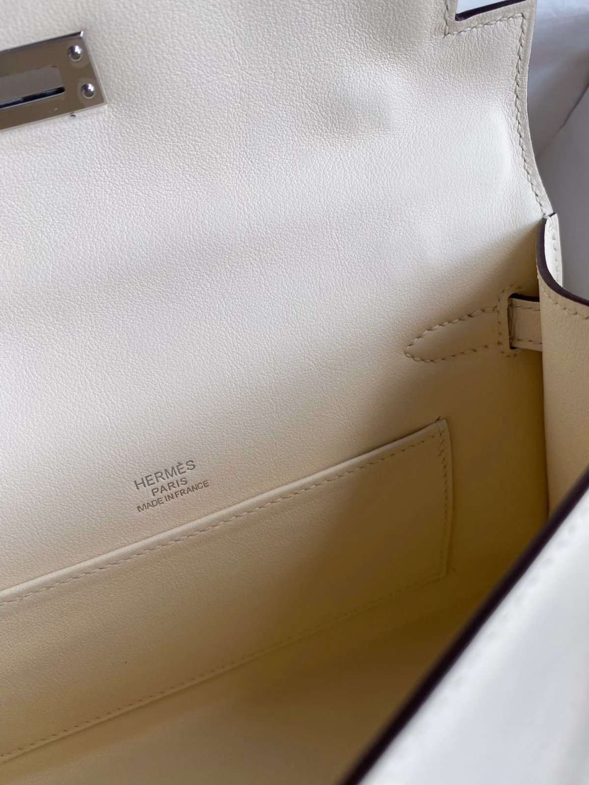 Hermes Kelly Pochette Handmade Bag In Nata Swift Calfskin - Image 5