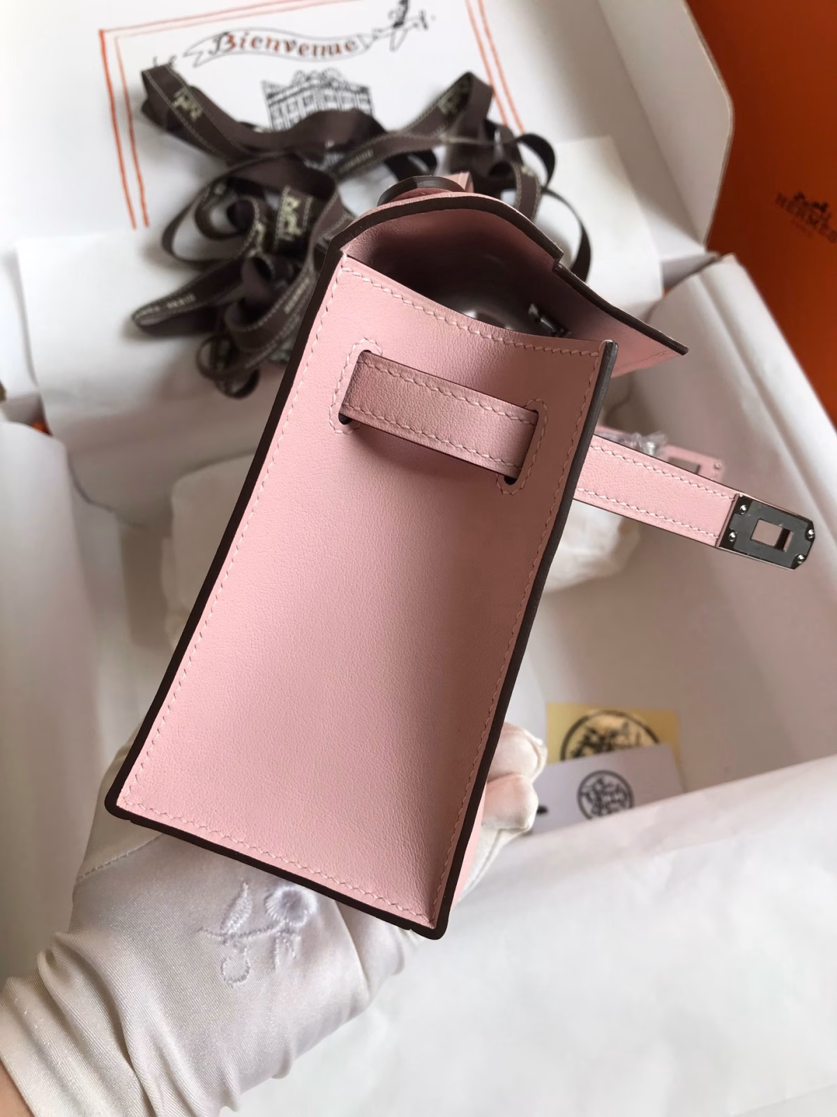 Hermes Kelly Pochette Handmade Bag In Rose Sakura Swift Calfskin - Image 4