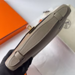 Hermes Kelly Pochette Handmade Bag In Taupe Swift Calfskin - Image 6
