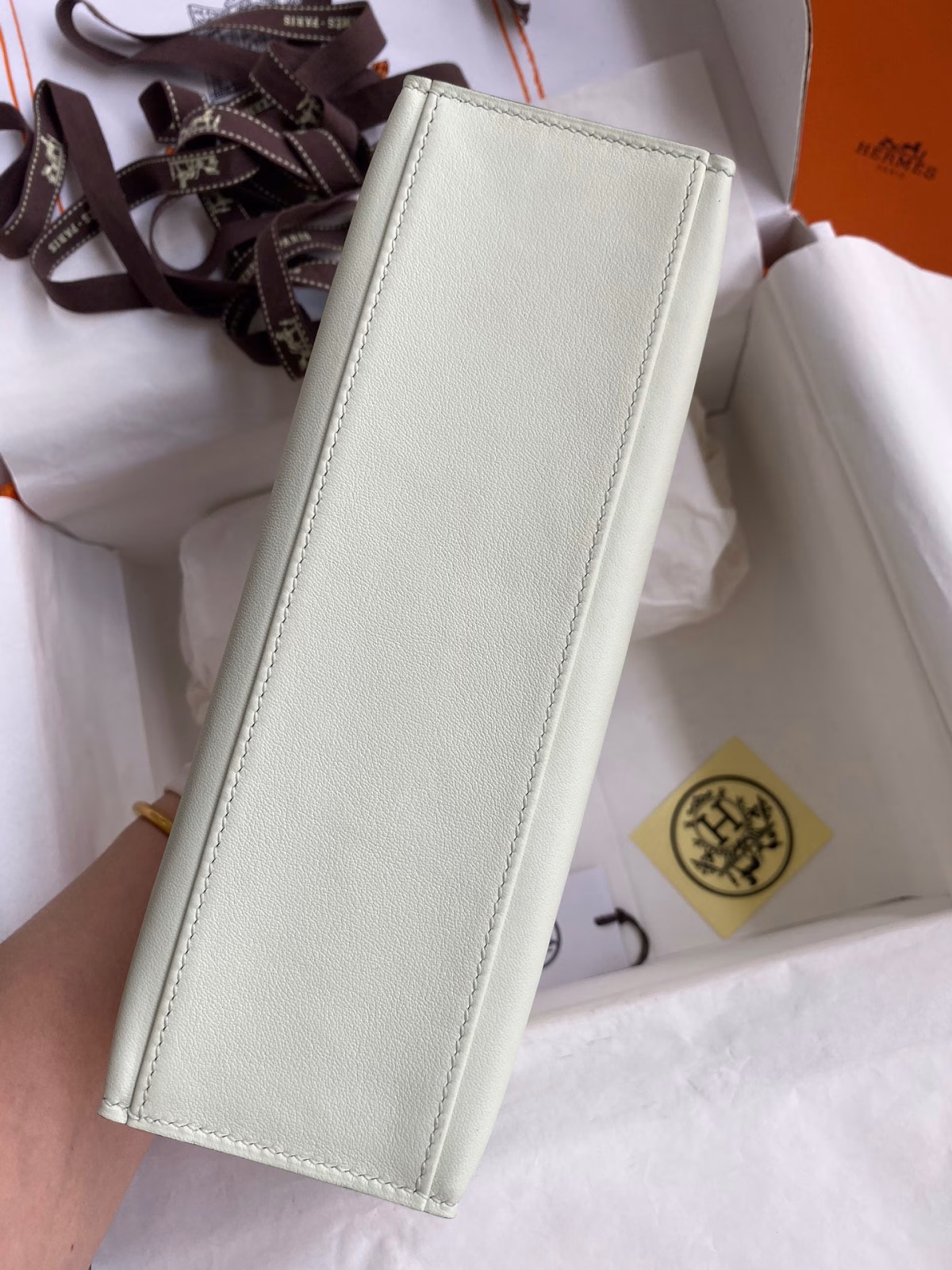 Hermes Kelly Pochette Handmade Bag In Vert Fizz Swift Calfskin - Image 8