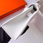 Hermes Kelly Pochette Handmade Bag In White Swift Calfskin - Image 9