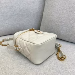 Saint Laurent 80's Vanity Bag In White Quilted Grained Leather - Image 8
