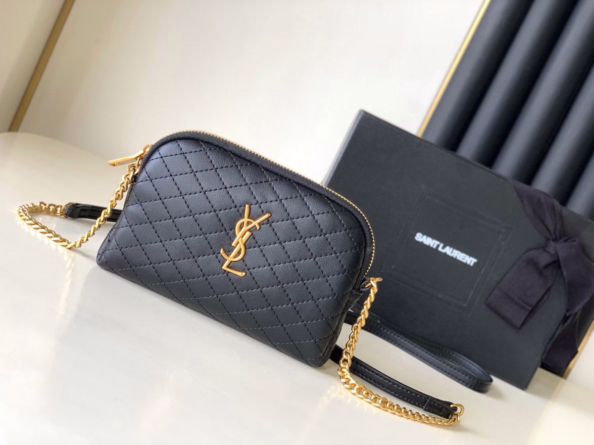 Saint Laurent Gaby Zipped Pouch in Black Quilted Lambskin - Image 9