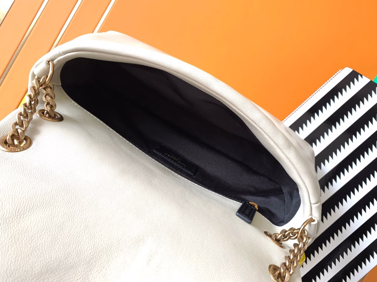 Saint Laurent Calypso Shoulder Bag In White Lambskin - Image 3
