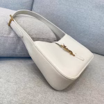 Saint Laurent Le 5 ? 7 Hobo Bag In White Leather - Image 5