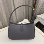 Saint Laurent Le 5 ? 7 Hobo Bag in Storm Smooth Leather - Image 7